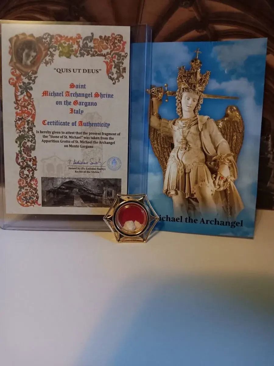 Relíquia de Mariana Lopes
